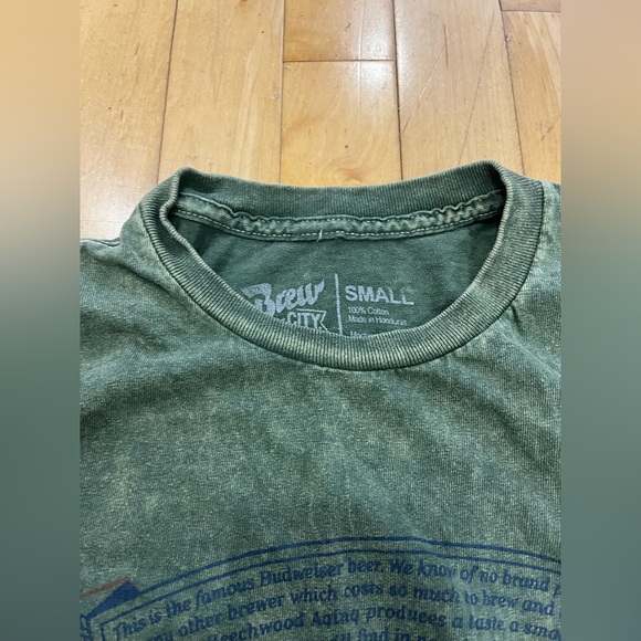 Budweiser Distressed Olive Graphic Tee - Picture 2 of 4